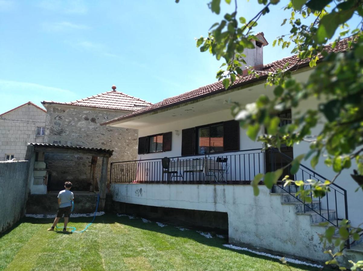 Pe Na Aldeia Villa Outeiro  Exterior foto